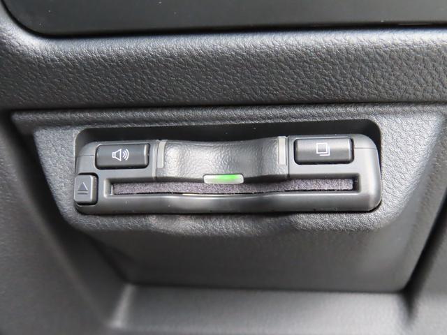 クロストレック リミテッド　４ＷＤ　先行者追従操舵　ドライブレコーダー　ＥＴＣ　全周囲カメラ　クリアランスソナー　レーンアシスト　パワーシート　衝突被害軽減システム　ナビ　オートライト　ＬＥＤヘッドランプ（11枚目）