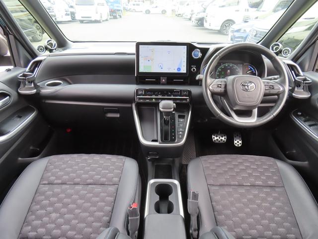 ヴォクシー ハイブリッドＳ－Ｚ　車高調　ドラレコ　バックカメラ　１０．５型ナビ　１４型天吊モニター　モデリスタ１８ＡＷ　モデリスタフルエアロ　フルセグ　追従オートクルーズ　　衝突被害軽減システム　Ｗ電動ドア　３眼ＬＥＤオートライト（2枚目）