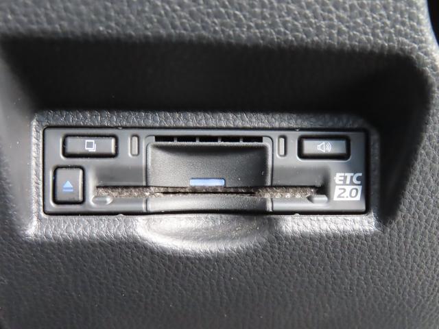 ヴォクシー ハイブリッドＳ－Ｚ　車高調　ドラレコ　バックカメラ　１０．５型ナビ　１４型天吊モニター　モデリスタ１８ＡＷ　モデリスタフルエアロ　フルセグ　追従オートクルーズ　　衝突被害軽減システム　Ｗ電動ドア　３眼ＬＥＤオートライト（11枚目）
