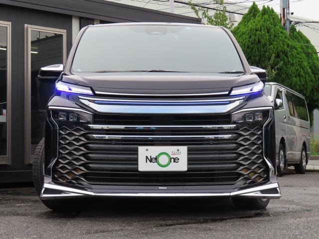 ヴォクシー ハイブリッドＳ－Ｚ　車高調　ドラレコ　バックカメラ　１０．５型ナビ　１４型天吊モニター　モデリスタ１８ＡＷ　モデリスタフルエアロ　フルセグ　追従オートクルーズ　　衝突被害軽減システム　Ｗ電動ドア　３眼ＬＥＤオートライト（12枚目）