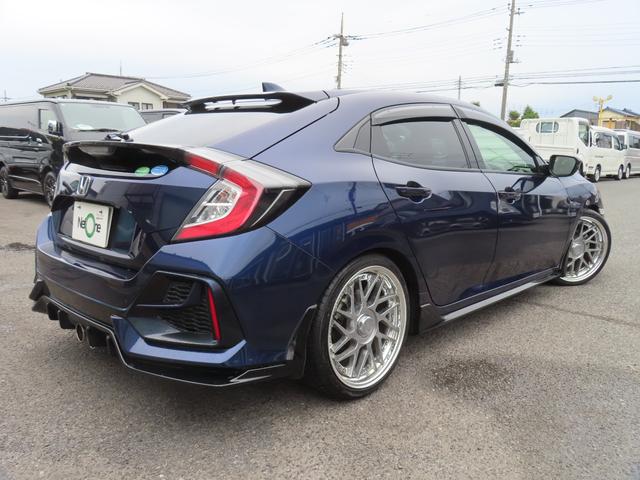 シビック ハッチバック　ローダウン　レオンハルト１９インチアルミ　バックカメラ　ナビ　ＴＶ　オートクルーズコントロール　レーンアシスト　衝突被害軽減システム　オートライト　ＬＥＤヘッドランプ　パワーシート　スマートキー（16枚目）