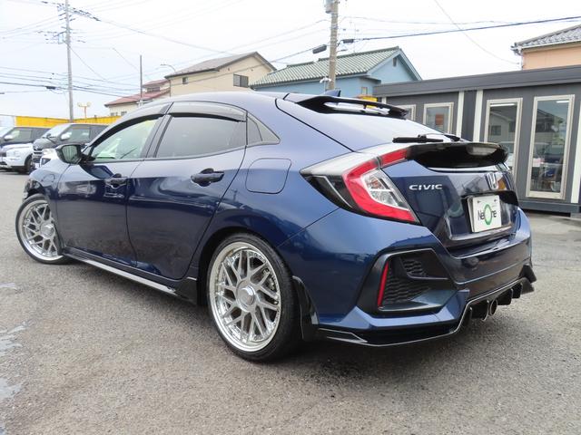 シビック ハッチバック　ローダウン　レオンハルト１９インチアルミ　バックカメラ　ナビ　ＴＶ　オートクルーズコントロール　レーンアシスト　衝突被害軽減システム　オートライト　ＬＥＤヘッドランプ　パワーシート　スマートキー（18枚目）