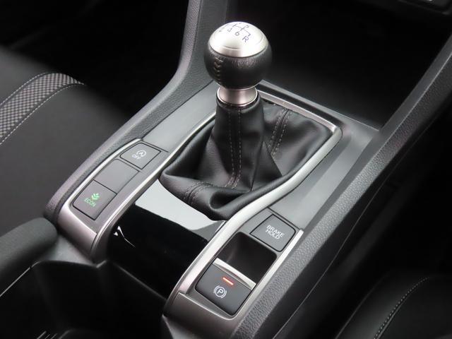 シビック ハッチバック　ローダウン　レオンハルト１９インチアルミ　バックカメラ　ナビ　ＴＶ　オートクルーズコントロール　レーンアシスト　衝突被害軽減システム　オートライト　ＬＥＤヘッドランプ　パワーシート　スマートキー（33枚目）