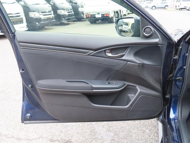 シビック ハッチバック　ローダウン　レオンハルト１９インチアルミ　バックカメラ　ナビ　ＴＶ　オートクルーズコントロール　レーンアシスト　衝突被害軽減システム　オートライト　ＬＥＤヘッドランプ　パワーシート　スマートキー（44枚目）