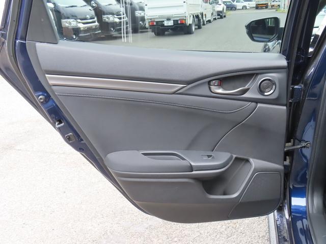 シビック ハッチバック　ローダウン　レオンハルト１９インチアルミ　バックカメラ　ナビ　ＴＶ　オートクルーズコントロール　レーンアシスト　衝突被害軽減システム　オートライト　ＬＥＤヘッドランプ　パワーシート　スマートキー（50枚目）