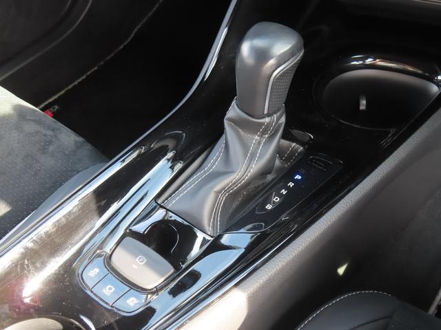 C-HR S GRスポーツ 専用エアロ 専用19インチアルミ ドライブレコーダー バックカメラ オートクルーズコントロール レーンアシスト 衝突被害軽減システム ナビ TV オートライト LEDヘッドランプ スマートキー(6枚目)