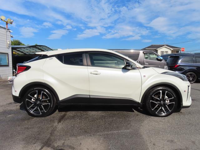 C-HR S GRスポーツ 専用エアロ 専用19インチアルミ ドライブレコーダー バックカメラ オートクルーズコントロール レーンアシスト 衝突被害軽減システム ナビ TV オートライト LEDヘッドランプ スマートキー(13枚目)