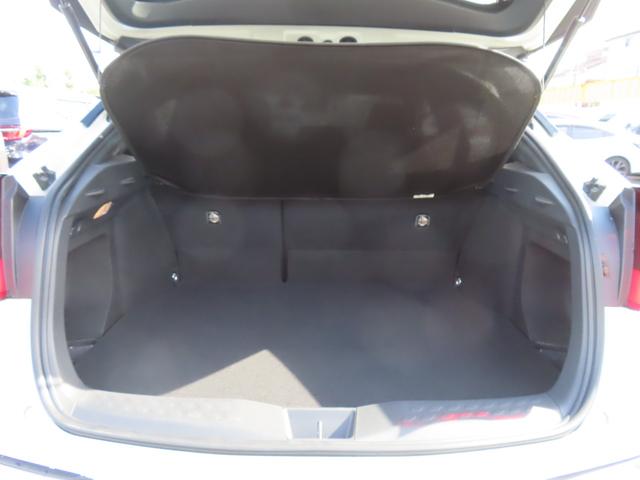 C-HR S GRスポーツ 専用エアロ 専用19インチアルミ ドライブレコーダー バックカメラ オートクルーズコントロール レーンアシスト 衝突被害軽減システム ナビ TV オートライト LEDヘッドランプ スマートキー(18枚目)