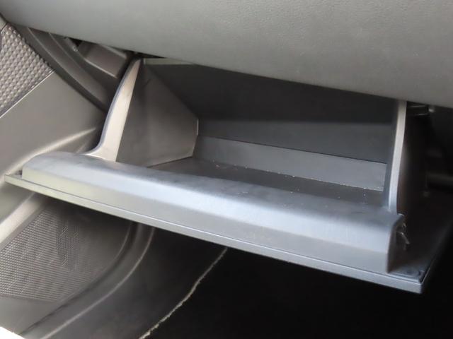 C-HR S GRスポーツ 専用エアロ 専用19インチアルミ ドライブレコーダー バックカメラ オートクルーズコントロール レーンアシスト 衝突被害軽減システム ナビ TV オートライト LEDヘッドランプ スマートキー(64枚目)