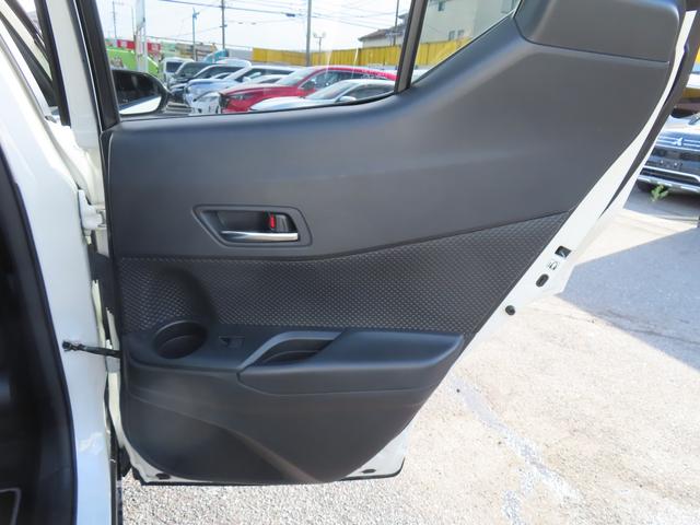 C-HR S GRスポーツ 専用エアロ 専用19インチアルミ ドライブレコーダー バックカメラ オートクルーズコントロール レーンアシスト 衝突被害軽減システム ナビ TV オートライト LEDヘッドランプ スマートキー(80枚目)