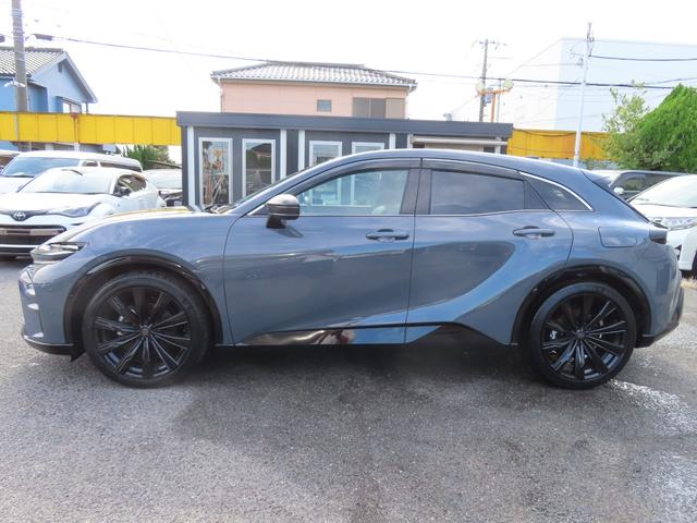 クラウンスポーツ Ｚ　４ＷＤ　全周囲カメラ　１２．３型ナビ　ＴＶ　コーナーセンサー　追従クルーズコントロール　レーンアシスト　パークアシスト　衝突被害軽減システム　２１インチアルミ　オートライト　本革電動シート（17枚目）