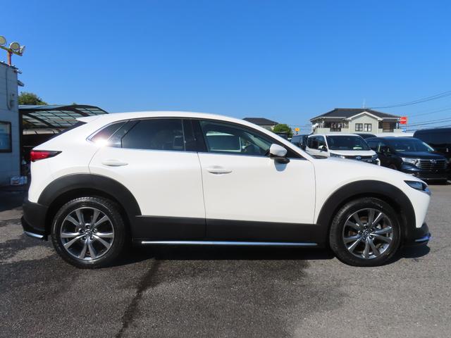 CX-30 4WD シグネチャースタイルエアロ ドラレコ ETC 全周囲カメラ クリアランスソナー 追従オートクルーズ レーンアシスト パワーシート 衝突被害軽減システム ナビ 電動リアゲート 18インチAW(14枚目)