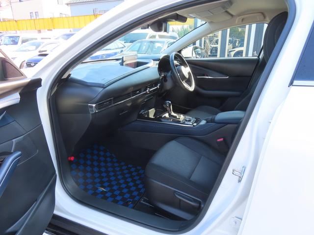 CX-30 4WD シグネチャースタイルエアロ ドラレコ ETC 全周囲カメラ クリアランスソナー 追従オートクルーズ レーンアシスト パワーシート 衝突被害軽減システム ナビ 電動リアゲート 18インチAW(41枚目)