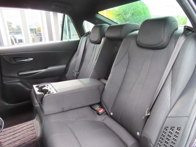 クラウンハイブリッド RS 専用18インチホイール 専用グリル クリアランスソナー レーンアシスト 追従クルーズコントロール パークアシスト 衝突被害軽減システム 全周囲カメラ ナビ TV オートマチックハイビーム オートライト(45枚目)