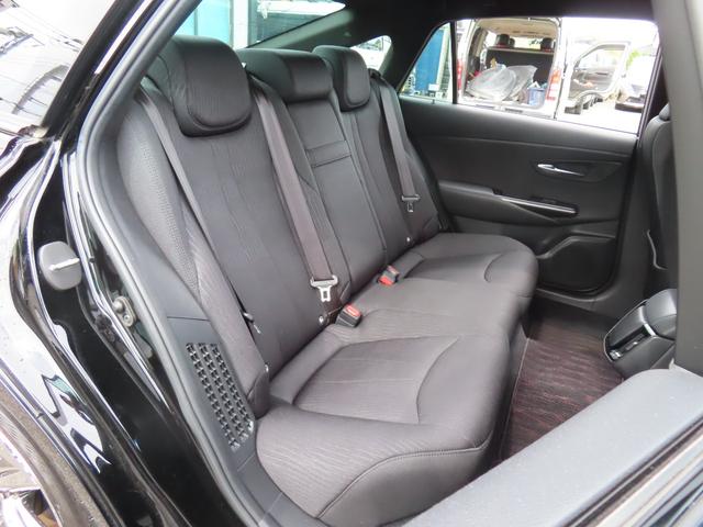 クラウンハイブリッド RS 専用18インチホイール 専用グリル クリアランスソナー レーンアシスト 追従クルーズコントロール パークアシスト 衝突被害軽減システム 全周囲カメラ ナビ TV オートマチックハイビーム オートライト(52枚目)