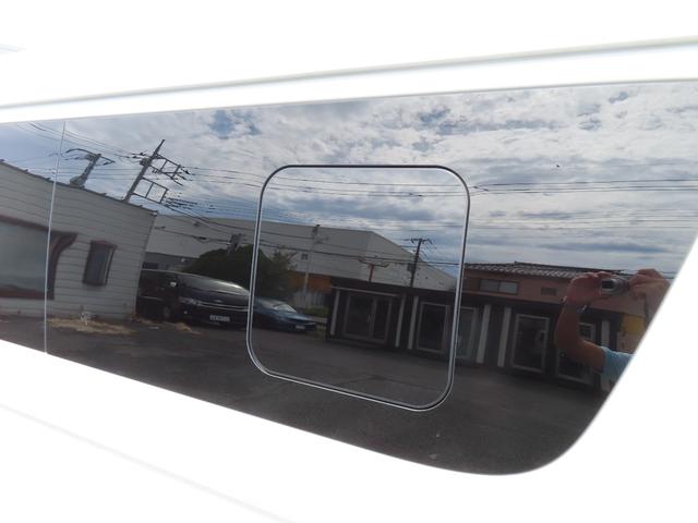 ハイエースワゴン ＧＬ　４ＷＤ　ＥＴＣ　全周囲カメラ　ナビ　ＴＶ　クリアランスソナー　オートクルーズコントロール　レーンアシスト　衝突被害軽減システム　電動スライドドア　オートマチックハイビーム　オートライト　スマートキー（23枚目）