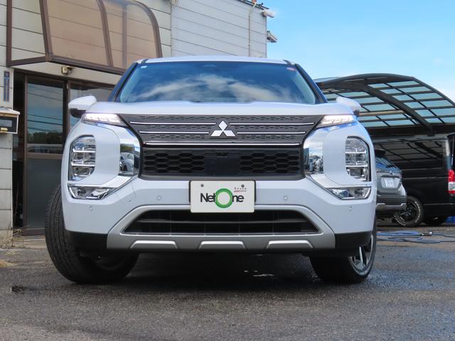 アウトランダーPHEV G 4WD 9型ナビ 全周囲カメラ クリアランスソナー 同一車線運転支援 レーンアシスト パワーシート 衝突被害軽減システム TV オートマチックハイビーム オートライト LEDヘッドランプ(13枚目)