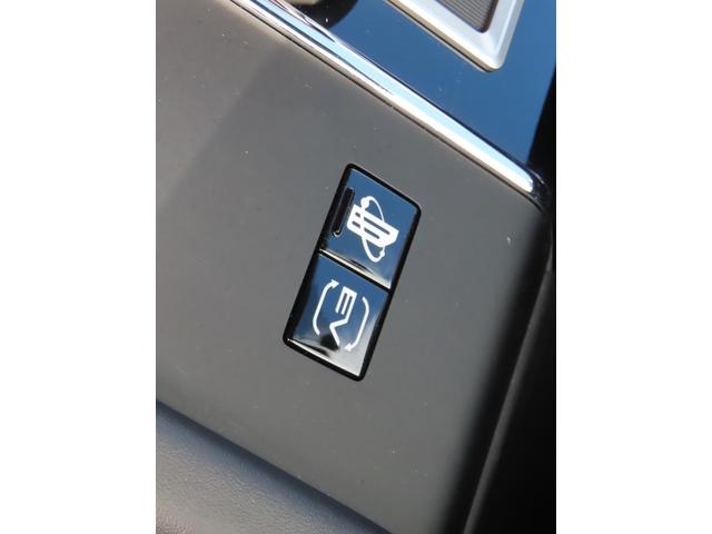 アウトランダーPHEV G 4WD 9型ナビ 全周囲カメラ クリアランスソナー 同一車線運転支援 レーンアシスト パワーシート 衝突被害軽減システム TV オートマチックハイビーム オートライト LEDヘッドランプ(27枚目)