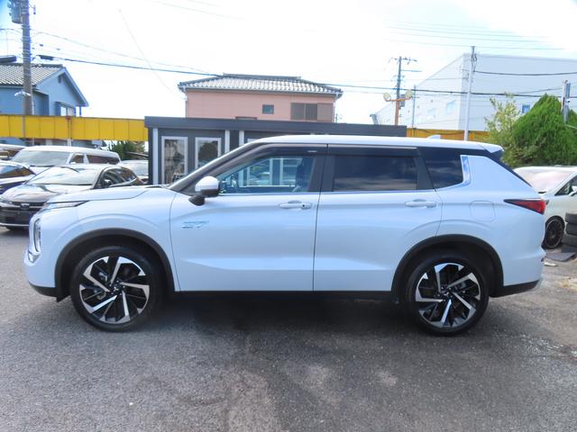 アウトランダーPHEV G 4WD 9型ナビ 全周囲カメラ クリアランスソナー 同一車線運転支援 レーンアシスト パワーシート 衝突被害軽減システム TV オートマチックハイビーム オートライト LEDヘッドランプ(52枚目)