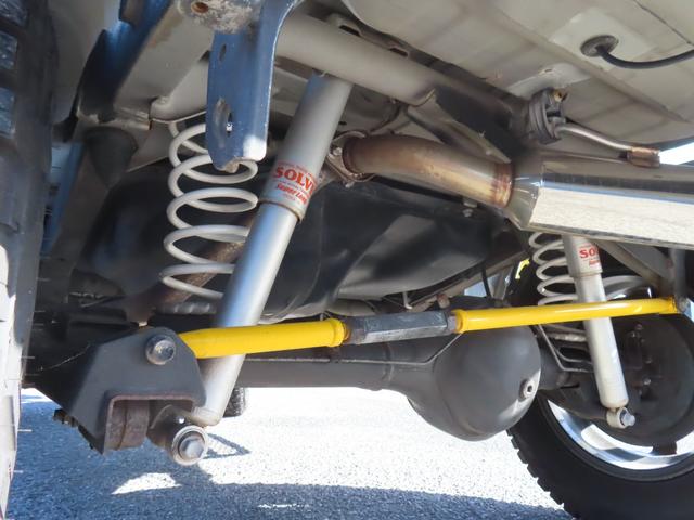 ジムニー ランドベンチャー 4WD タニグチリフトアップ MRSチャンバー フジツボマフラー 前後ショートバンパー エアクリーナー ドラレコ ETC バックカメラ ナビ TV キーレ シートヒーター AT Bluetooth(62枚目)