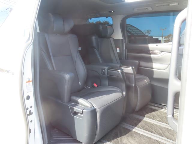 アルファード ２．５Ｓ　Ｃパッケージ　ドラレコ　バックカメラ　１０型ナビ　ＴＶ　１２．１型天吊モニター　カールソン２１ＡＷ　車高調　追従クルーズコントロール　レーンアシスト　衝突被害軽減システム　Ｗ電動ドア　ＬＥＤランプ　フルエアロ（27枚目）