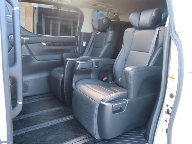 アルファード ２．５Ｓ　Ｃパッケージ　ドラレコ　バックカメラ　１０型ナビ　ＴＶ　１２．１型天吊モニター　カールソン２１ＡＷ　車高調　追従クルーズコントロール　レーンアシスト　衝突被害軽減システム　Ｗ電動ドア　ＬＥＤランプ　フルエアロ（28枚目）