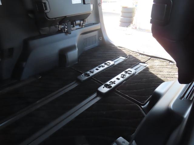 アルファード ２．５Ｓ　Ｃパッケージ　ドラレコ　バックカメラ　１０型ナビ　ＴＶ　１２．１型天吊モニター　カールソン２１ＡＷ　車高調　追従クルーズコントロール　レーンアシスト　衝突被害軽減システム　Ｗ電動ドア　ＬＥＤランプ　フルエアロ（67枚目）