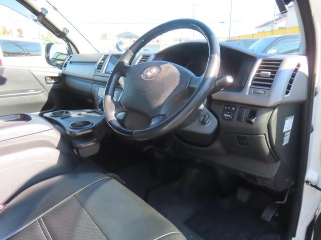 ハイエースバン ロングスーパーＧＬプライムセレ　バックカメラ　ナビ　ＴＶ　両側スライドドア　電動格納ミラー　後席モニター　ＡＴ　アルミホイール　ＣＤ　ＵＳＢ　ミュージックプレイヤー接続可　Ｂｌｕｅｔｏｏｔｈ　１００Ｖ電源　エアコン　パワーウィンドウ（42枚目）