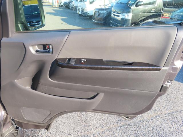 ハイエースバン ロングワイドスーパーＧＬ　ＥＴＣ　ナビ　ＴＶ　クリアランスソナー　衝突被害軽減システム　両側電動スライドドア　オートマチックハイビーム　スマートキー　後席モニター　ＣＶＴ　Ｂｌｕｅｔｏｏｔｈ　ＥＳＣ　エアコン　パワーウィンドウ（55枚目）