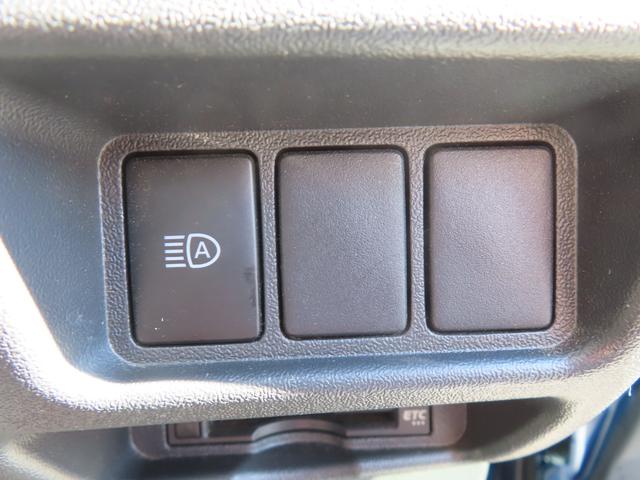 ハイエースバン ＤＸ　ＧＬパッケージ　ドライブレコーダー　ＥＴＣ　ナビ　ＴＶ　レーンアシスト　衝突被害軽減システム　両側スライドドア　オートマチックハイビーム　ＡＴ　Ｂｌｕｅｔｏｏｔｈ　ＥＳＣ　エアコン　パワーウィンドウ（11枚目）