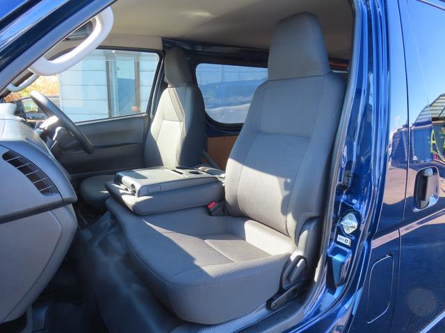 ハイエースバン ＤＸ　ＧＬパッケージ　ドライブレコーダー　ＥＴＣ　ナビ　ＴＶ　レーンアシスト　衝突被害軽減システム　両側スライドドア　オートマチックハイビーム　ＡＴ　Ｂｌｕｅｔｏｏｔｈ　ＥＳＣ　エアコン　パワーウィンドウ（53枚目）