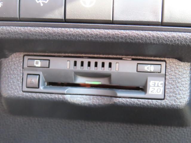 カローラスポーツ ハイブリッドG Z 9型ナビ 専用オプションシート バックカメラ クリアランスソナー オートクルーズコントロール レーンアシスト 衝突被害軽減システム アルミホイール AUTOハイビーム LEDヘッドランプ スマートキー(8枚目)