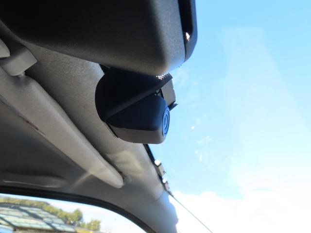 ハイエースバン ロングスーパーGL ドライブレコーダー ETC 全周囲カメラ ナビ TV レーンアシスト 衝突被害軽減システム 両側スライドドア オートマチックハイビーム キーレスエントリー 電動格納ミラー 後席モニター AT(8枚目)