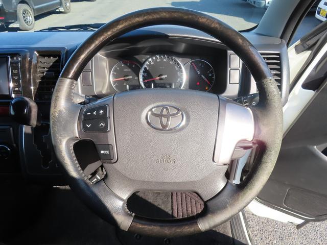 ハイエースバン スーパーGL ダークプライム 4WD ドライブレコーダー ETC バックカメラ ナビ TV 両側スライドドア オートライト スマートキー AT アルミホイール CD Bluetooth 100V電源 エアコン(3枚目)