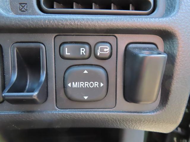 サクシードワゴン ＴＸ　Ｇパッケージ　４ＷＤ　ＥＴＣ　ナビ　ＴＶ　オートクルーズコントロール　電動格納ミラー　ＡＴ　衝突安全ボディ　ＡＢＳ　エアコン　パワーステアリング　パワーウィンドウ（6枚目）