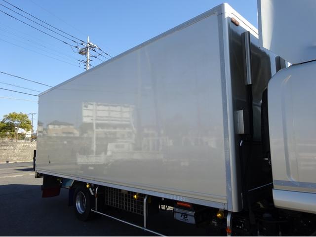 低温冷凍車 -30℃設定 左両開観音扉 リアエアサス ワイド ベッド付 2750kg積み 240馬力(70枚目)
