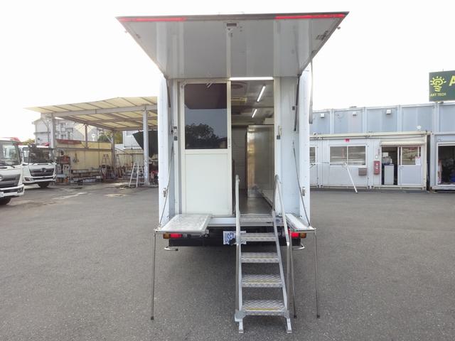 　４ＷＤ　移動販売車　オオシマ自工製　冷蔵ケース３台　サイドオーニング付　標準幅　ロング　全低床　１．６ｔ積み　セミＡＴ　スムーサーＥＸ(6枚目)