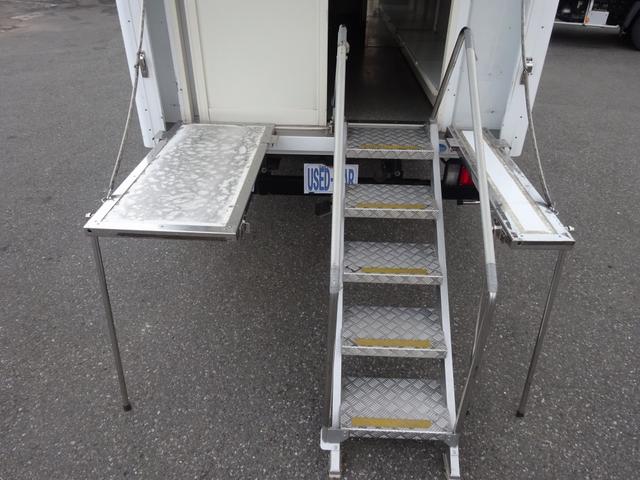 　４ＷＤ　移動販売車　オオシマ自工製　冷蔵ケース３台　サイドオーニング付　標準幅　ロング　全低床　１．６ｔ積み　セミＡＴ　スムーサーＥＸ(66枚目)