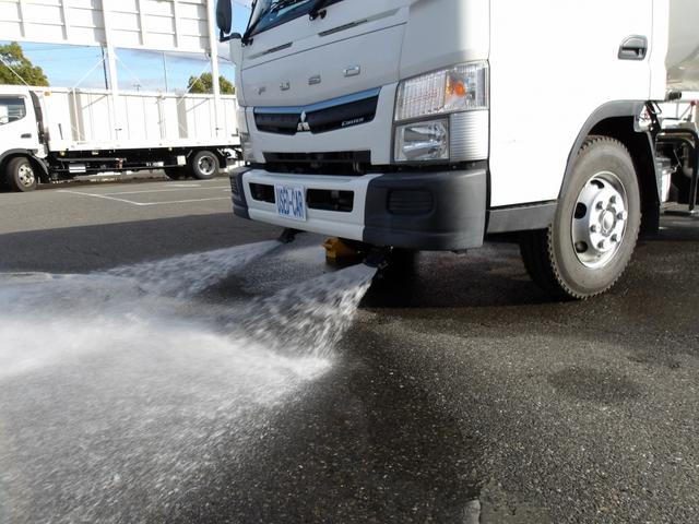 　散水車　４０００Ｌ　酒井重工業製　ＳＴ４ＭＢ－１　前方圧力散水　後方重力散水　吸水作動可　給水ホース付　ワイド　セミロング　１７５馬力(13枚目)