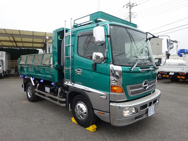 ヒノレンジャー 　土砂ダンプ　３４５０ｋｇ積載　新明和工業製　電動コボレーン付　容積約２．３８ｍ３　角底一方開　標準幅　ベッド付　　アドブルー不要（40枚目）