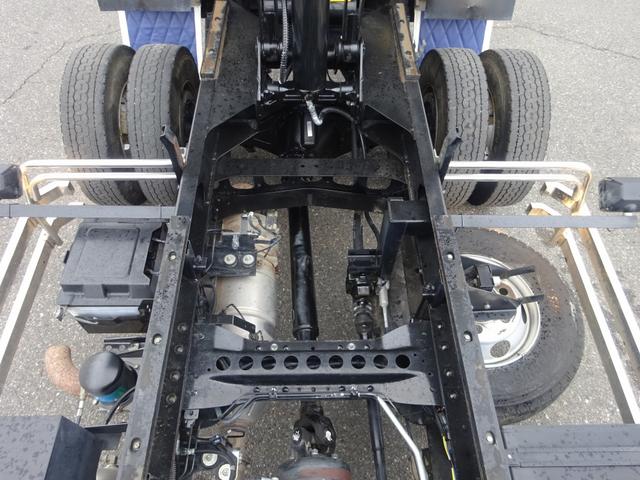 ヒノレンジャー 　土砂ダンプ　３４５０ｋｇ積載　新明和工業製　電動コボレーン付　容積約２．３８ｍ３　角底一方開　標準幅　ベッド付　　アドブルー不要（48枚目）