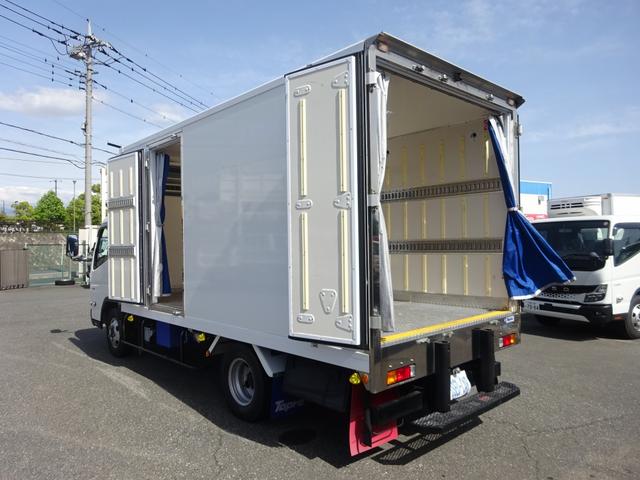 キャンター 　低温冷凍車　－３０〜３０℃設定　東プレ　スタンバイ機能付　左サイドドア　床アルミ縞板張り　リヤ３枚観音式扉　ワイド　ロング　高床　２ｔ積載　ラッシング２段（4枚目）