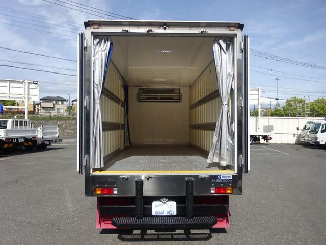 キャンター 　低温冷凍車　－３０〜３０℃設定　東プレ　スタンバイ機能付　左サイドドア　床アルミ縞板張り　リヤ３枚観音式扉　ワイド　ロング　高床　２ｔ積載　ラッシング２段（7枚目）