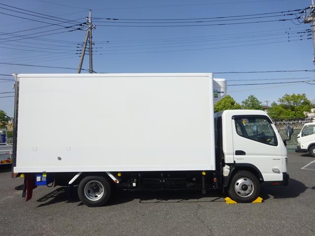 キャンター 　低温冷凍車　－３０〜３０℃設定　東プレ　スタンバイ機能付　左サイドドア　床アルミ縞板張り　リヤ３枚観音式扉　ワイド　ロング　高床　２ｔ積載　ラッシング２段（27枚目）