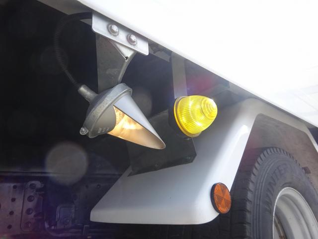 キャンター 　低温冷凍車　－３０〜３０℃設定　東プレ　スタンバイ機能付　左サイドドア　床アルミ縞板張り　リヤ３枚観音式扉　ワイド　ロング　高床　２ｔ積載　ラッシング２段（66枚目）