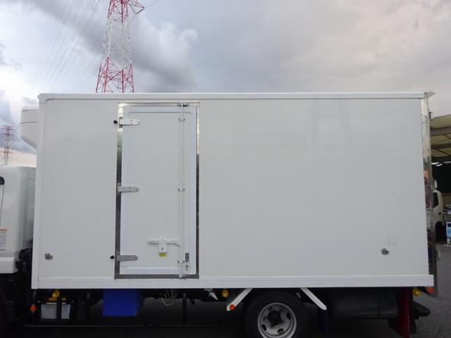 キャンター 　低温冷凍車　－３０〜３０℃設定　東プレ　スタンバイ機能付　左サイドドア　床アルミ縞板張り　リヤ３枚観音式扉　ワイド　ロング　高床　２ｔ積載　ラッシング２段（67枚目）