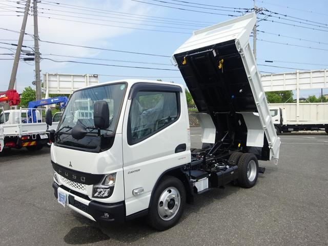 キャンター 　ローダーダンプ　新明和工業製　３ｔ積載　標準幅　１０尺　４ナンバー　３方開あおり　道板兼用テールゲート　ローダーラジコン付　１５０馬力（3枚目）