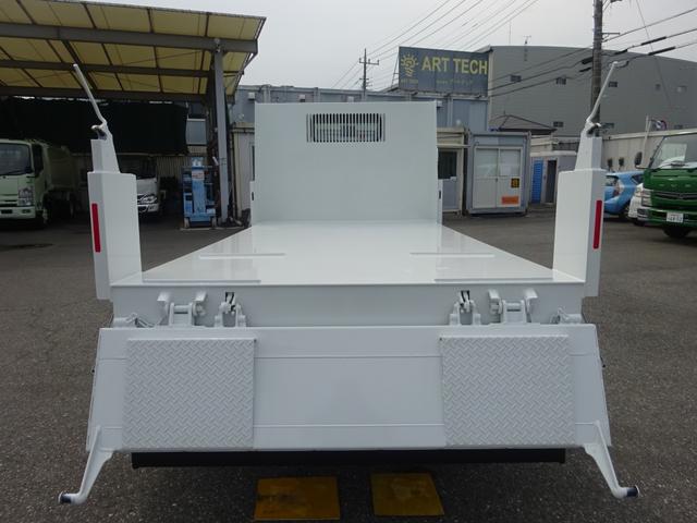 キャンター 　ローダーダンプ　新明和工業製　３ｔ積載　標準幅　１０尺　４ナンバー　３方開あおり　道板兼用テールゲート　ローダーラジコン付　１５０馬力（16枚目）