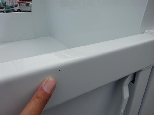 キャンター 　ローダーダンプ　新明和工業製　３ｔ積載　標準幅　１０尺　４ナンバー　３方開あおり　道板兼用テールゲート　ローダーラジコン付　１５０馬力（65枚目）