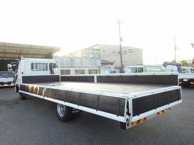 ファイター 　増トン　平ボディ　ＰＴＯ付　パブコ製　８．４トン積載　７．２ｍボディ　ワイド　ベッド付　木製あおり５方開　リヤリーフサス　床板張り　２４０馬力（2枚目）